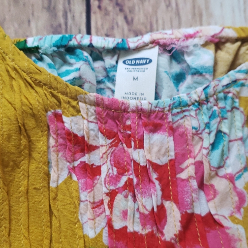 Floral Top - Picture 3 of 4